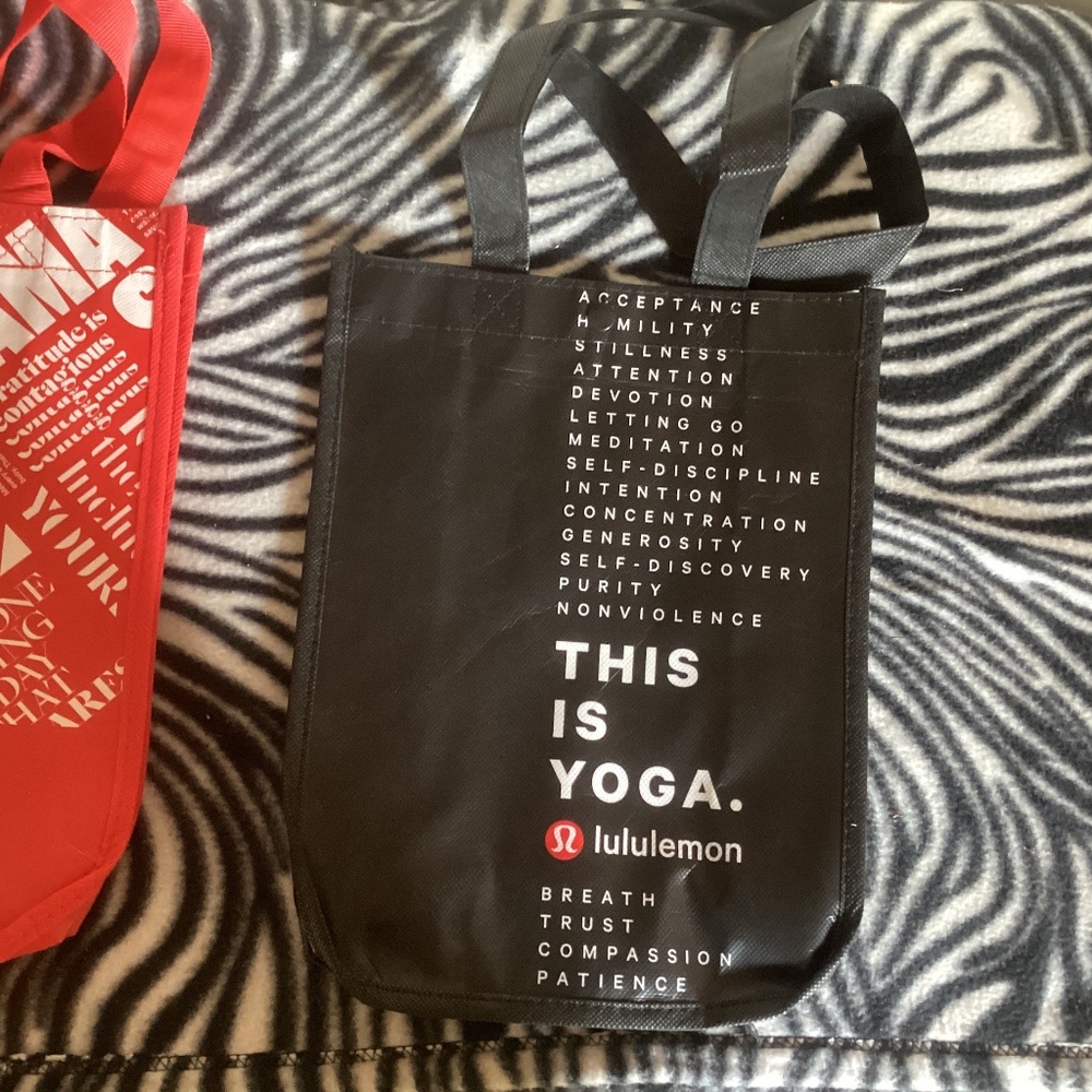 Bundle of 2 SMALL Lululemon Bags - Picture 3 of 3